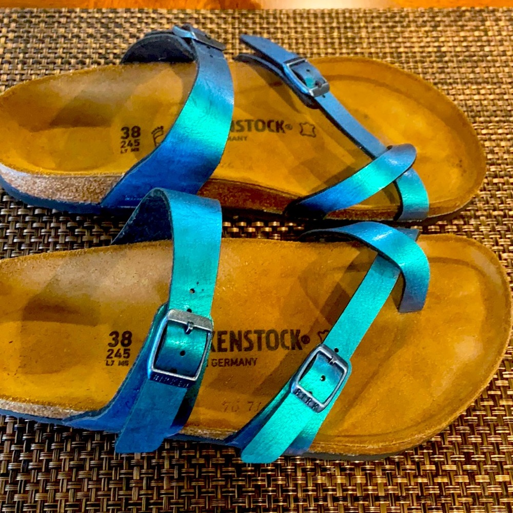 Beautiful blue metallic toe ring Birkenstock.